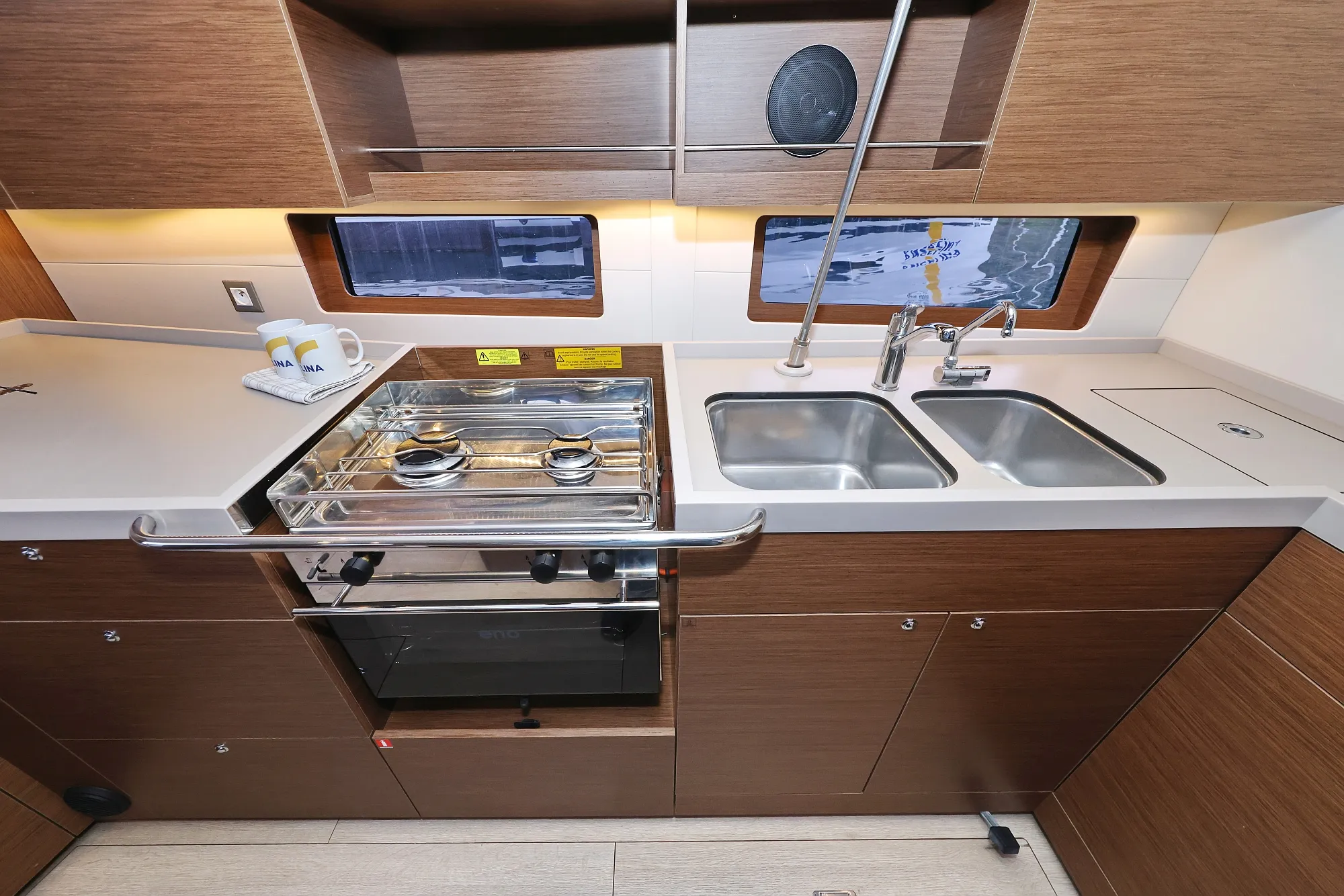 Image slide 16048