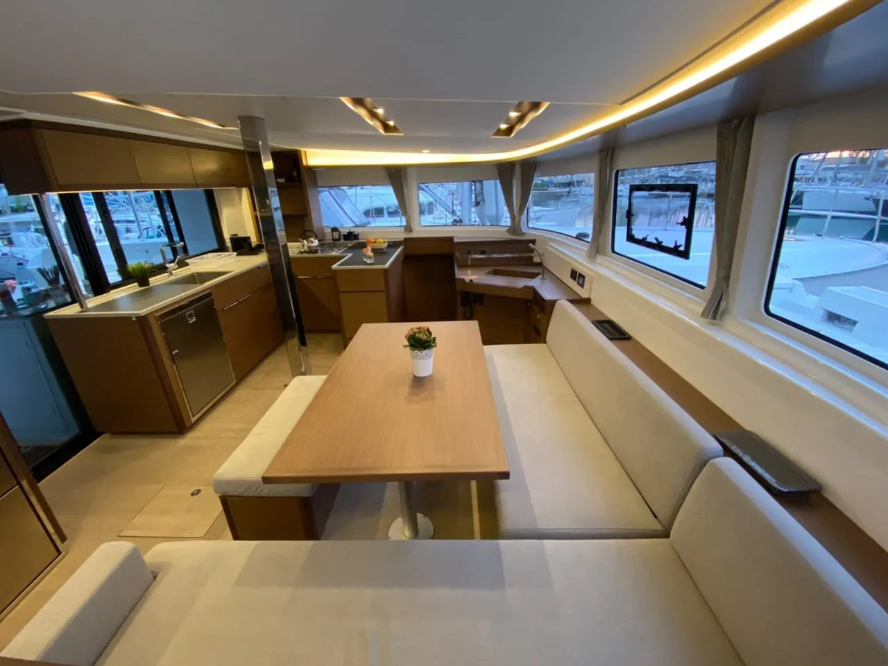 Image slide 160540