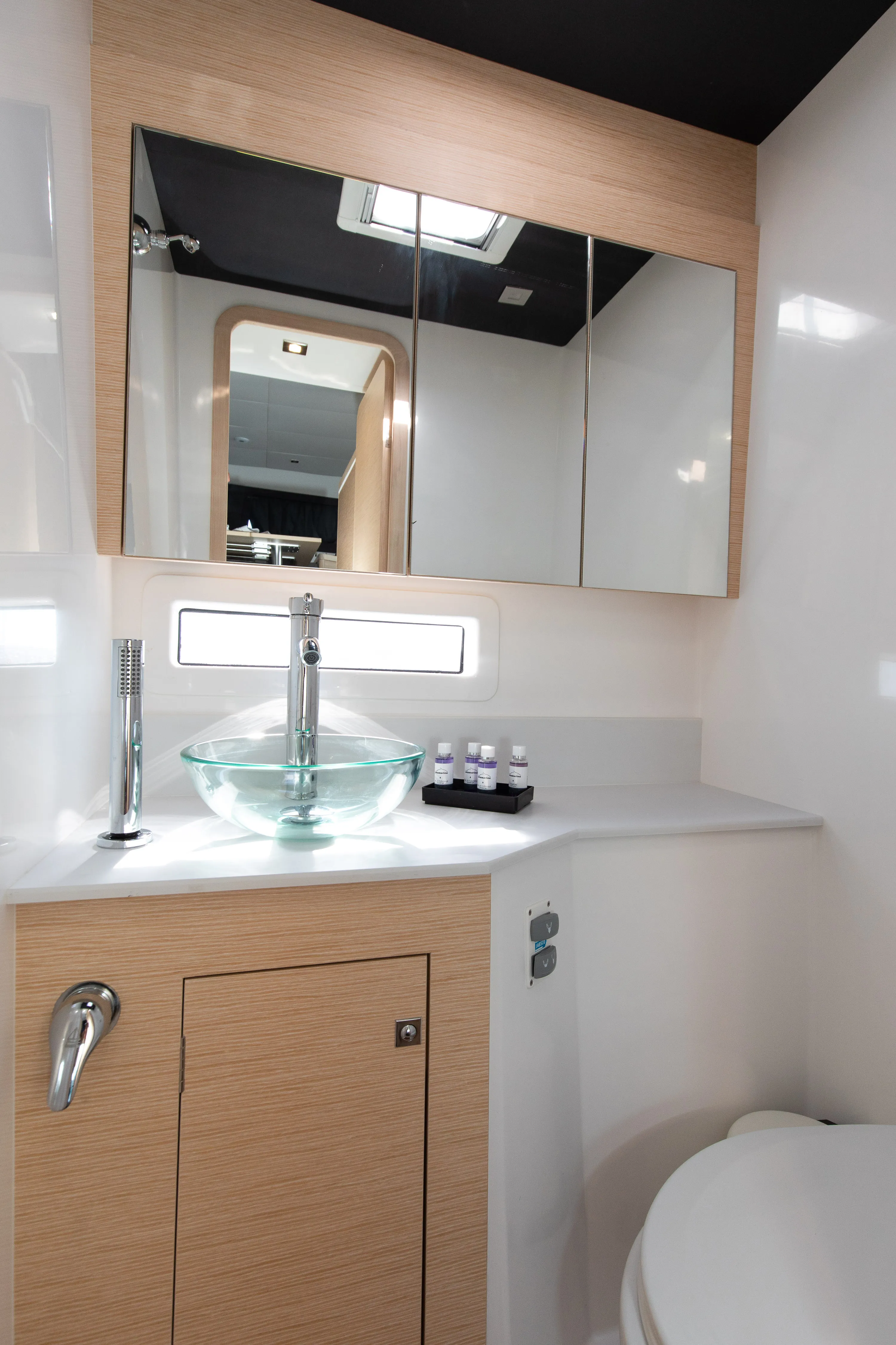 Image slide 160810