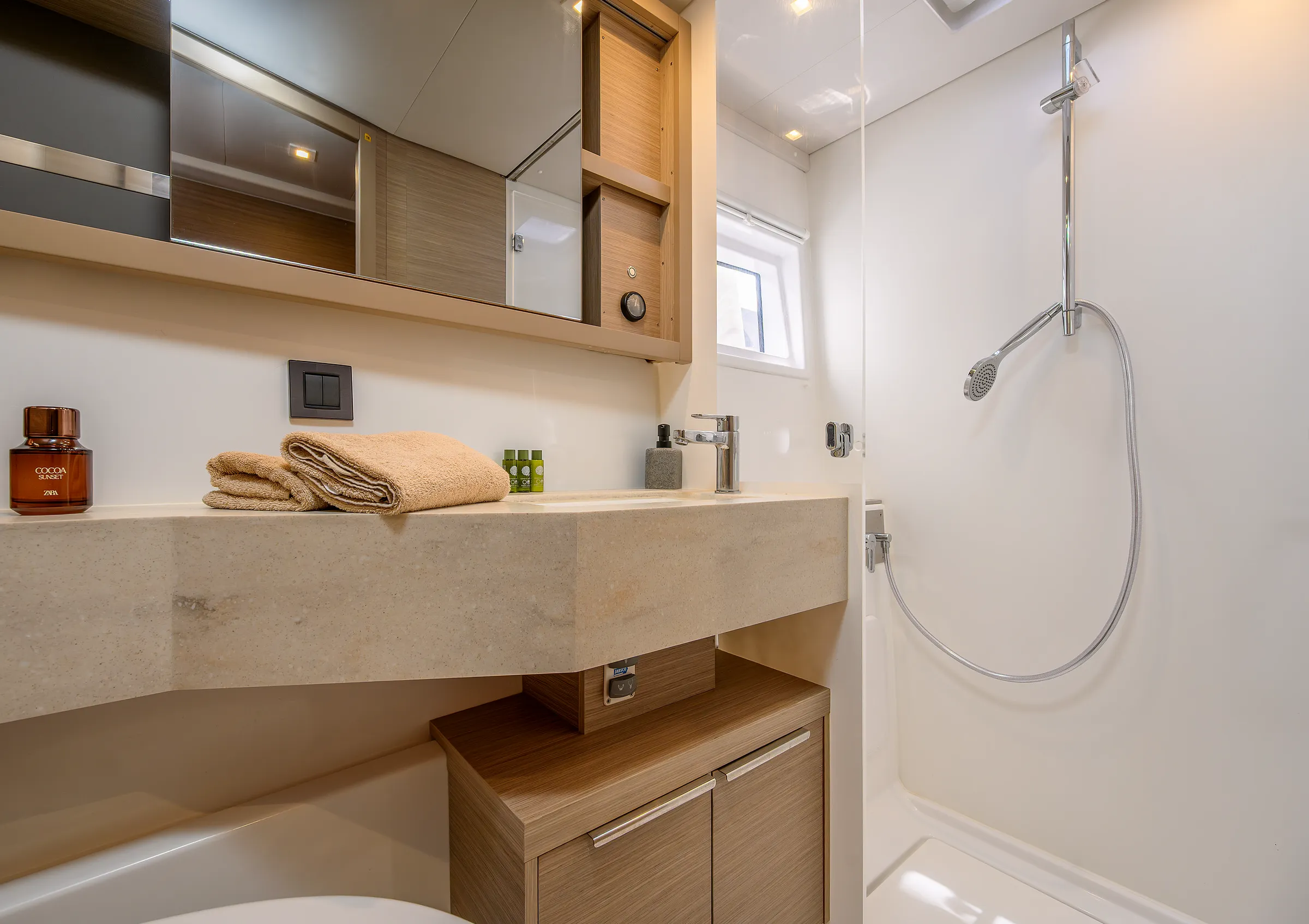 Image slide 161820