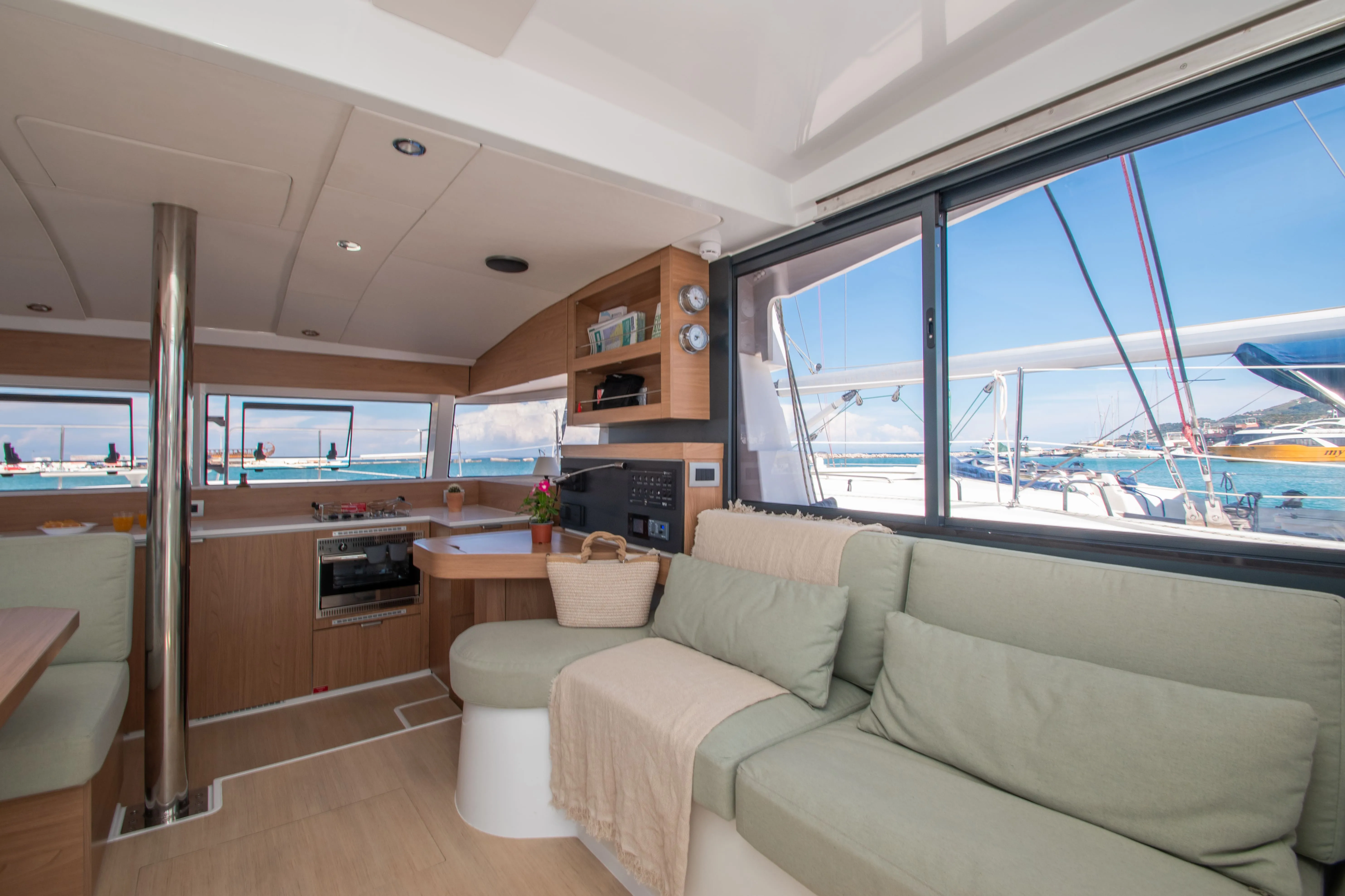 Image slide 163118