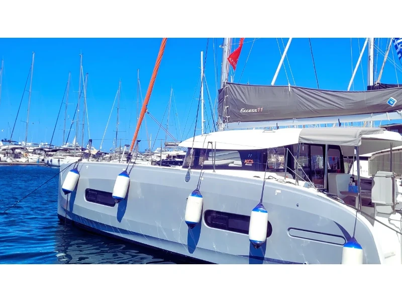 Excess 11 ELEFTHERIA boat image