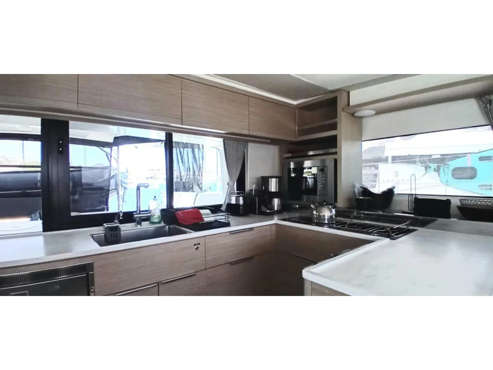 Image slide 163122