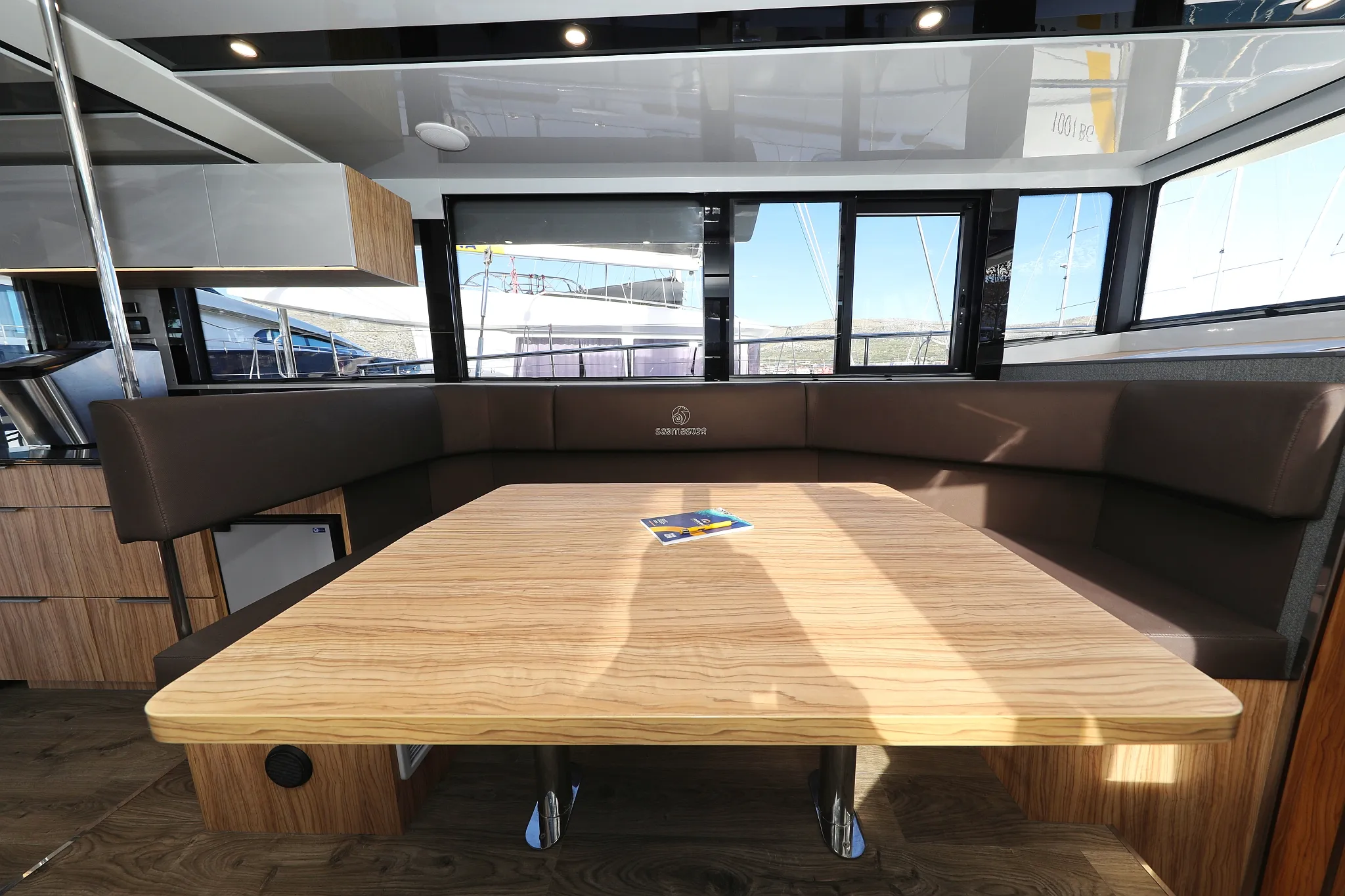 Image slide 16526