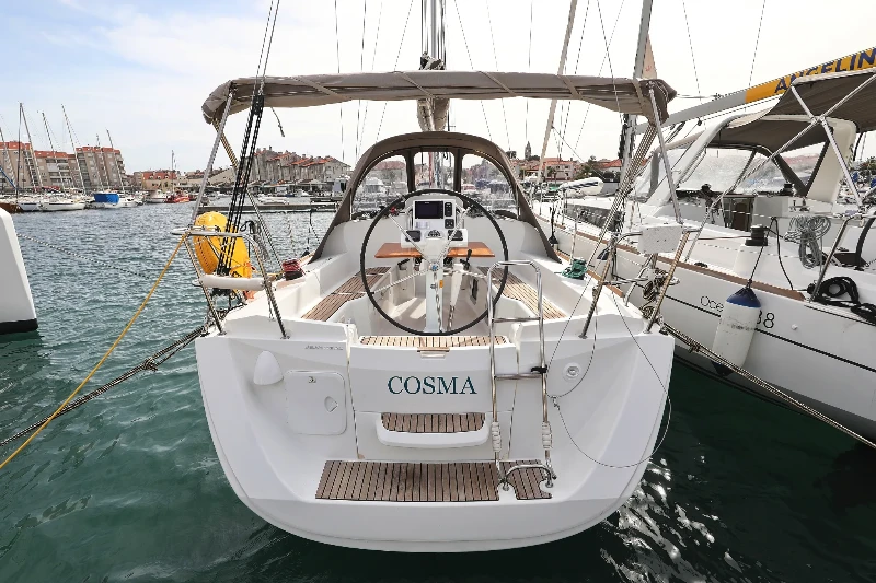 Sun Odyssey 33i Cosma boat image