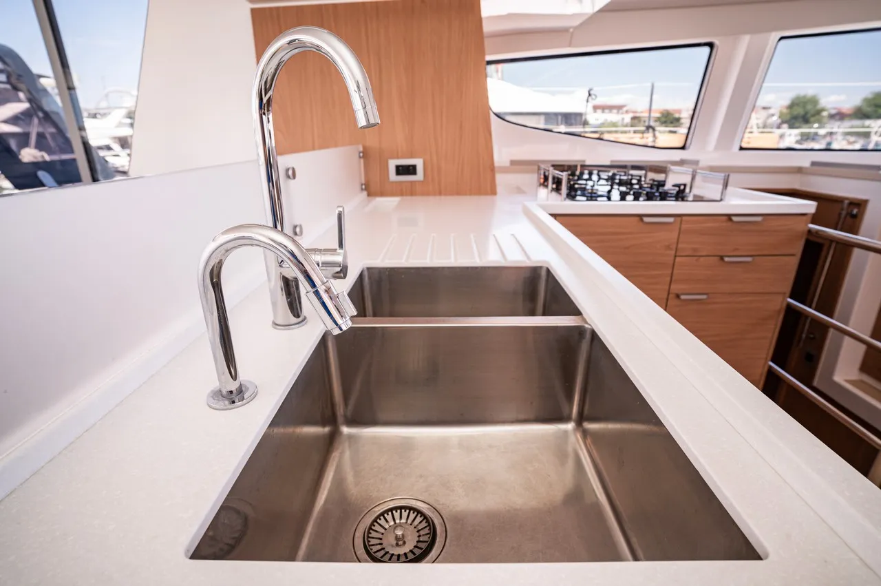 Image slide 17082