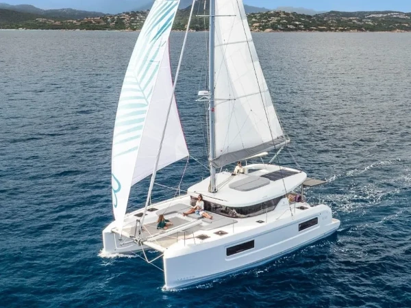 Lagoon 38 Eleni boat image