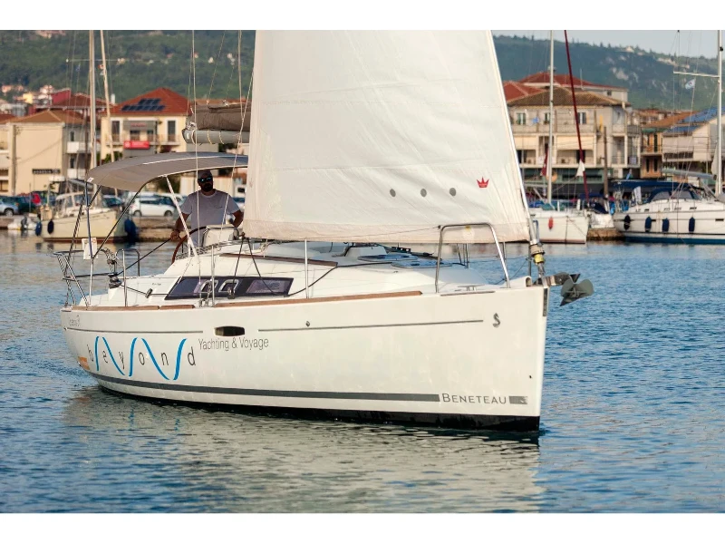 Oceanis 31 Moody Blues boat image