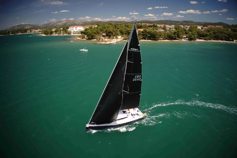 Immagine della barca Elan E4 Raptor
