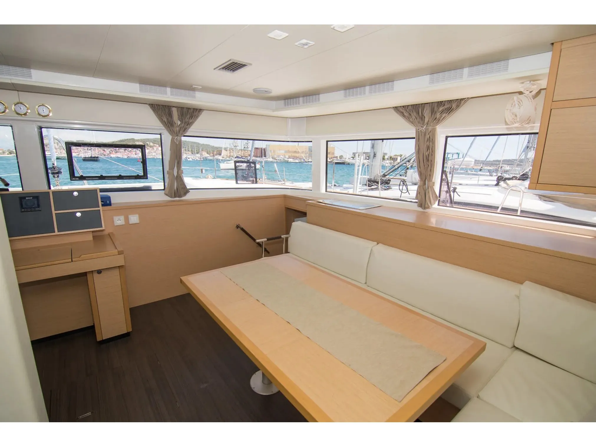 Image slide 176500