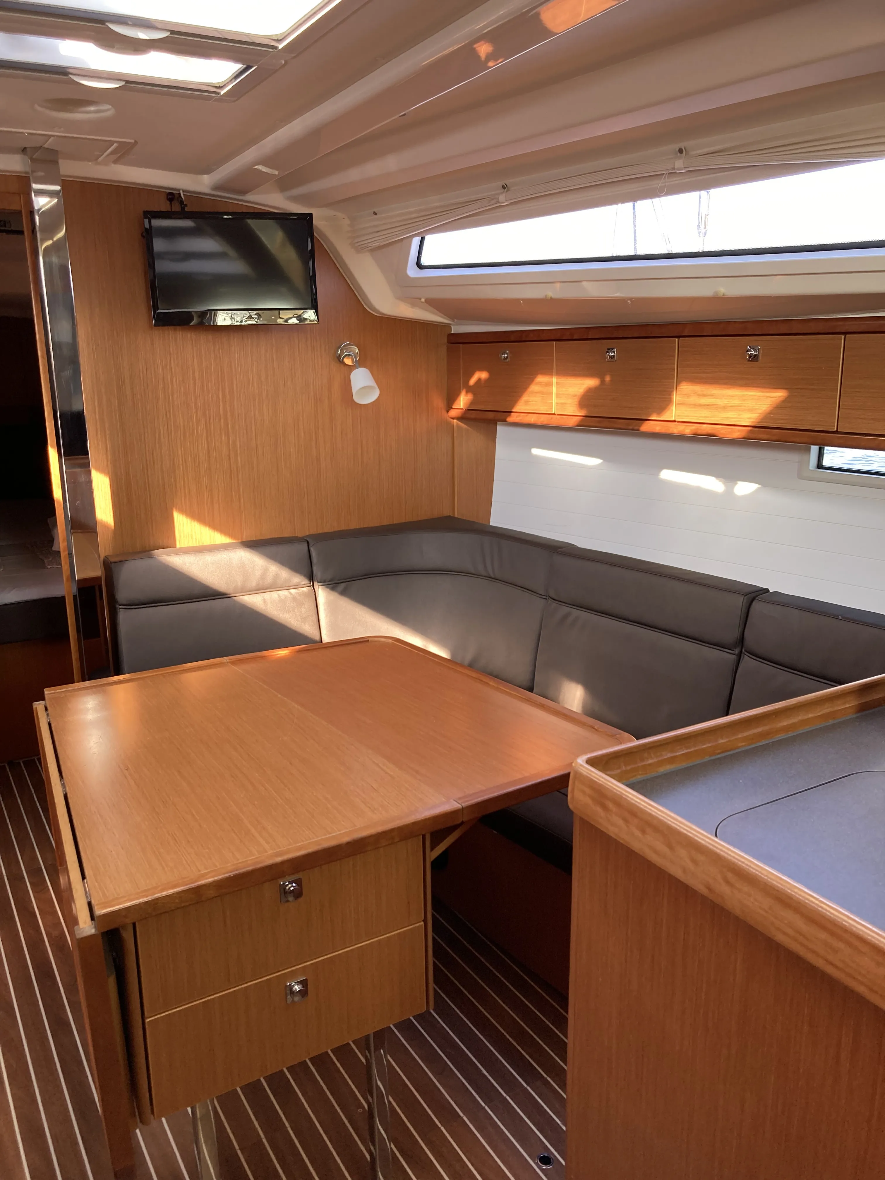 Image slide 179026