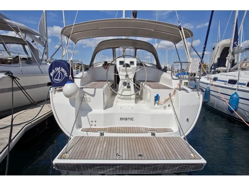 Bavaria 36 Cruiser Mystic boat image