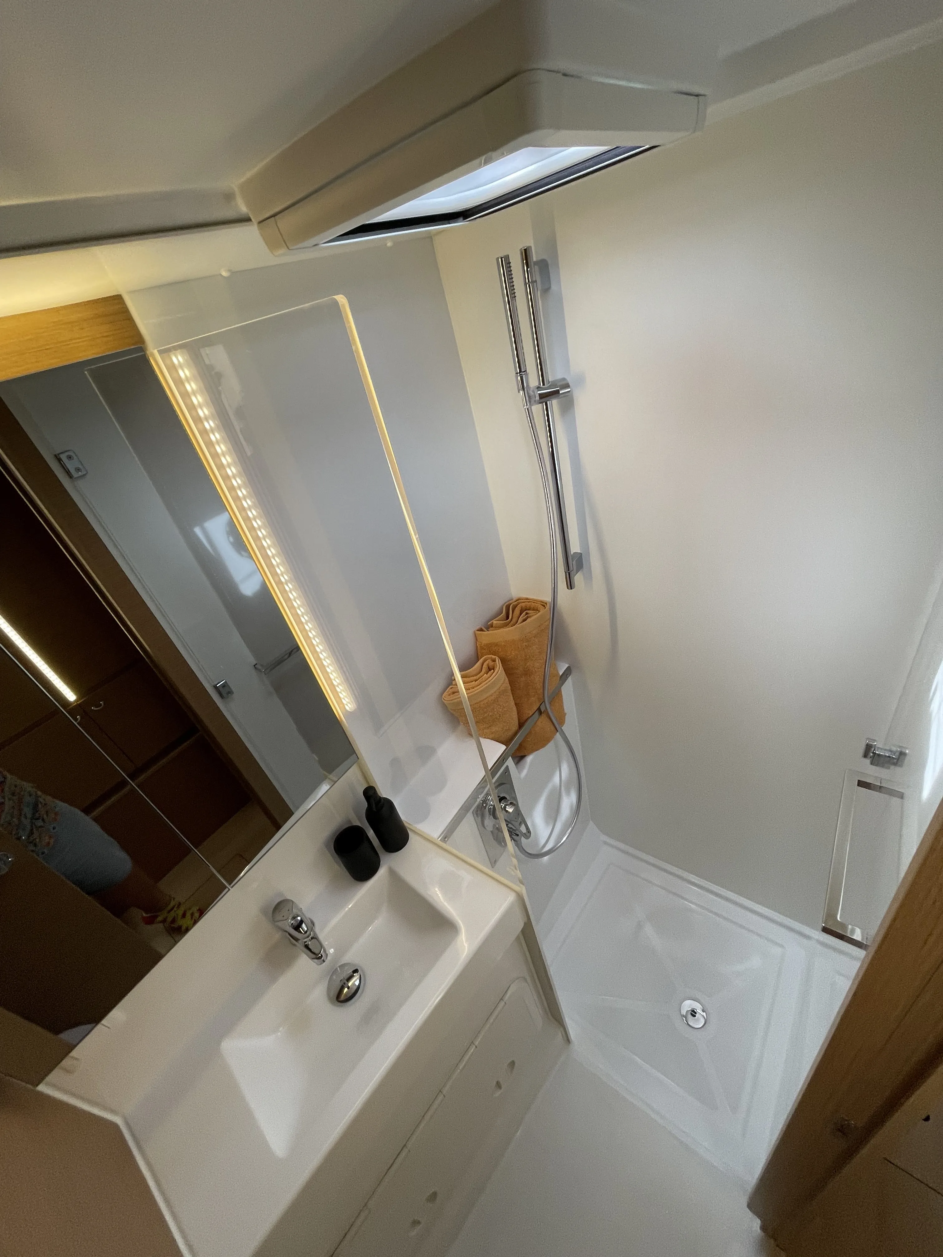 Image slide 179887