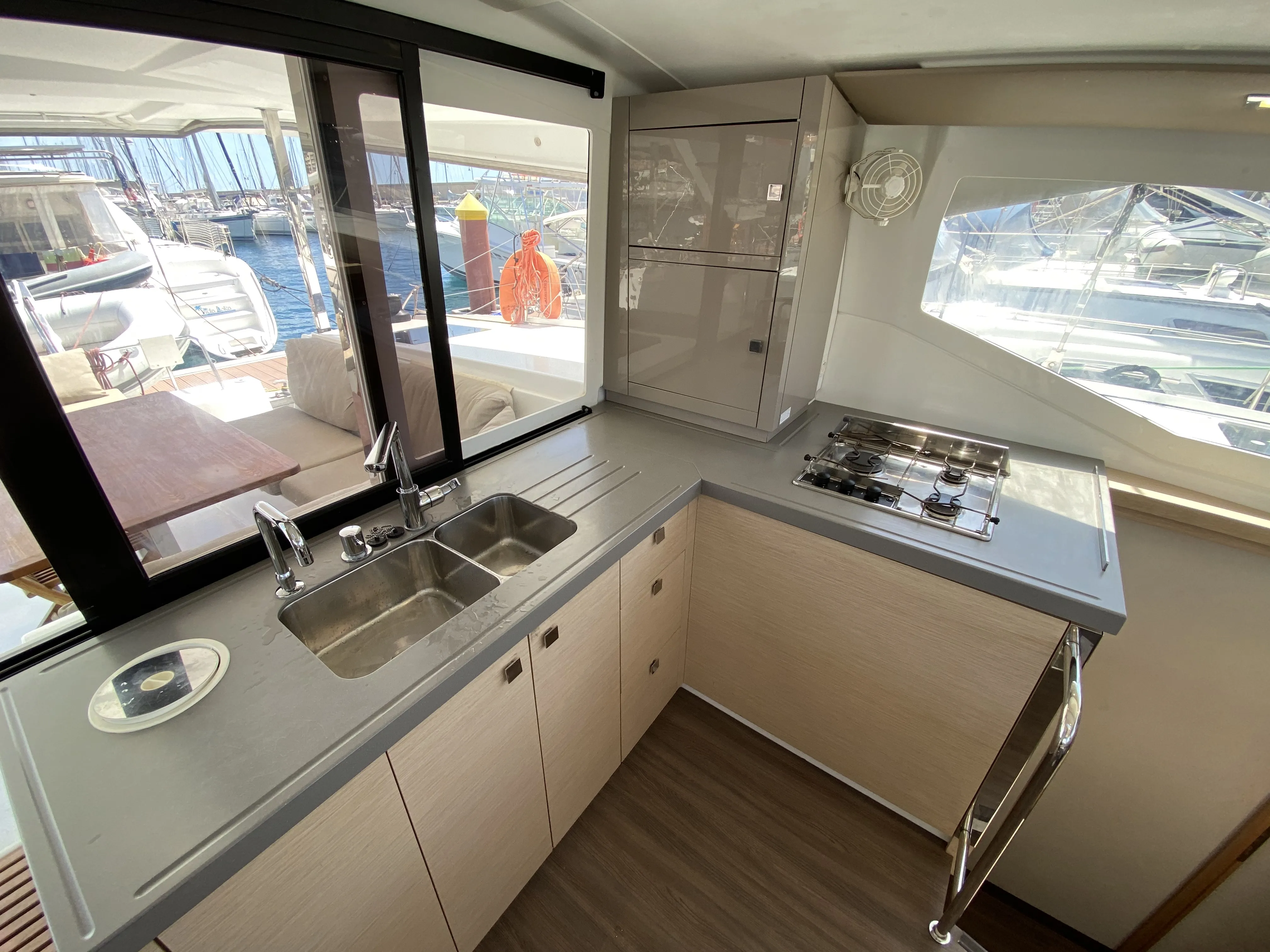Image slide 179935