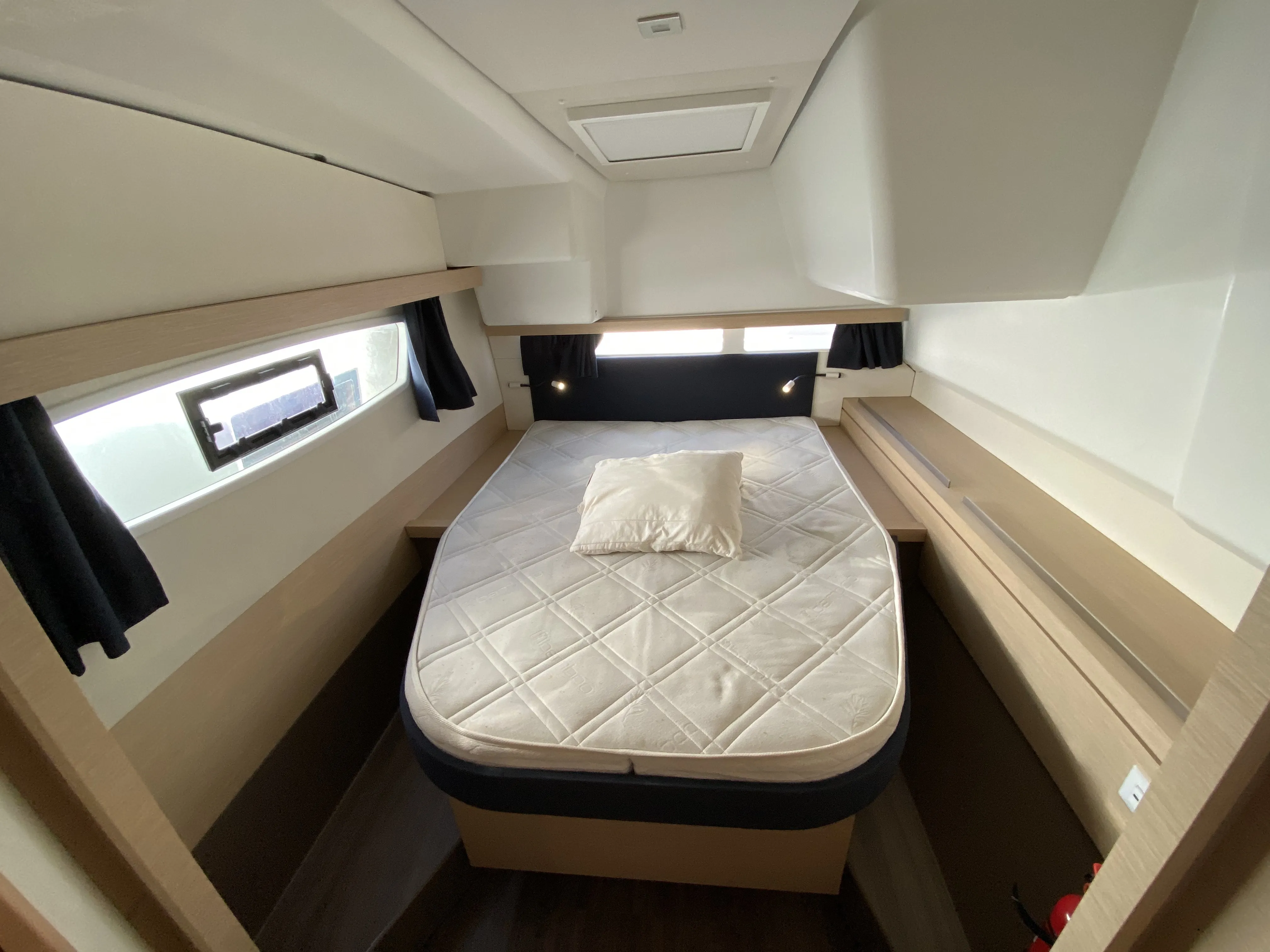 Image slide 179937