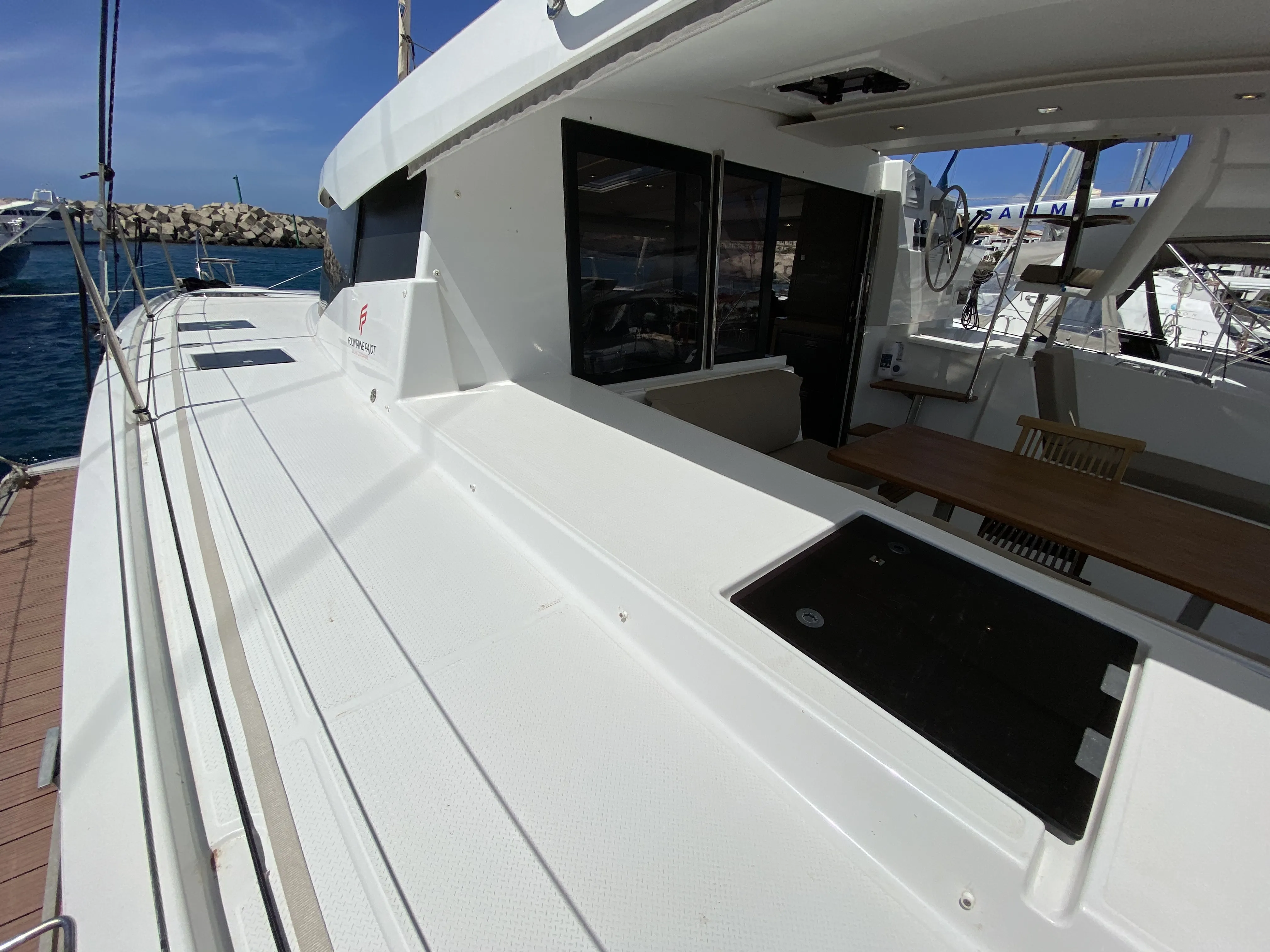 Image slide 179947