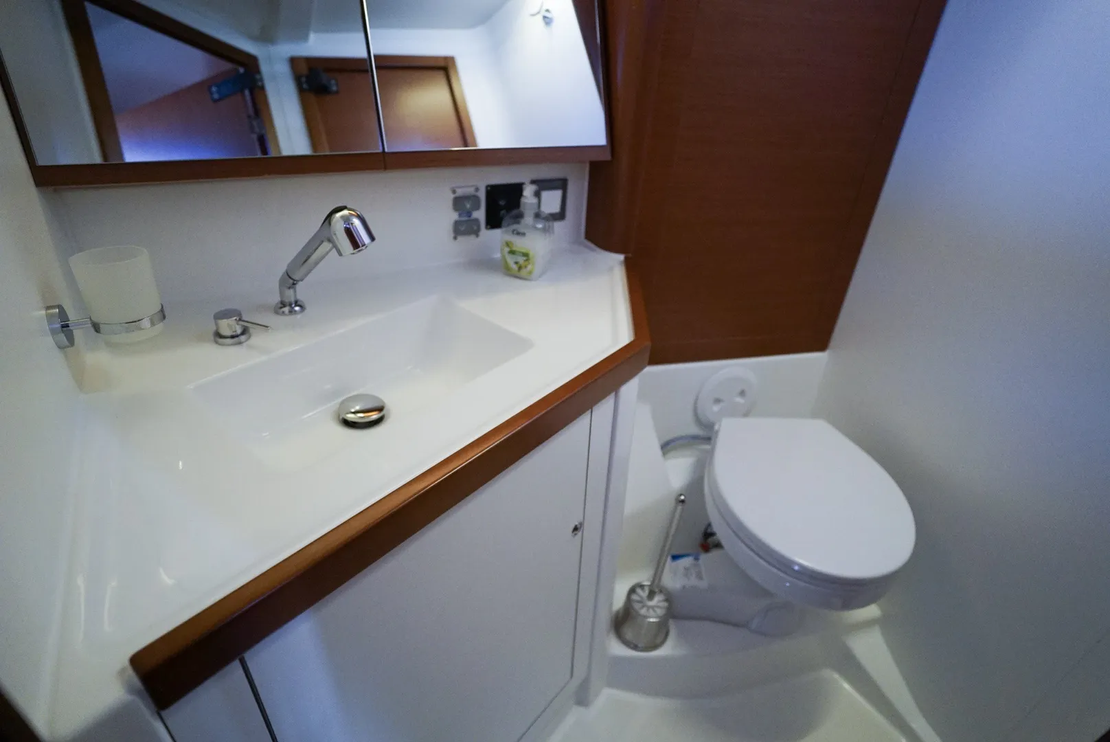 Image slide 180243
