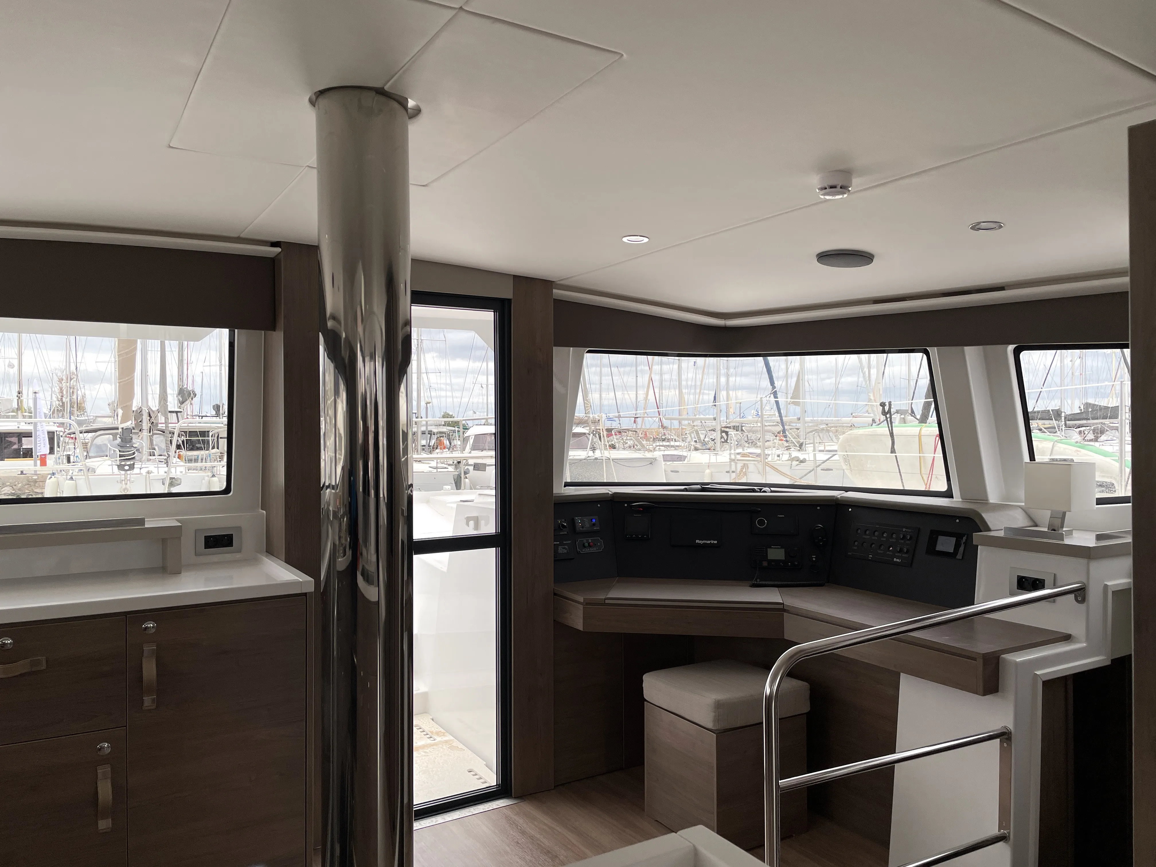 Image slide 180823