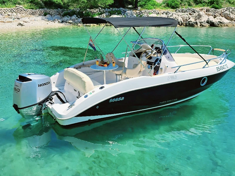 Key Largo 24 Dory boat image
