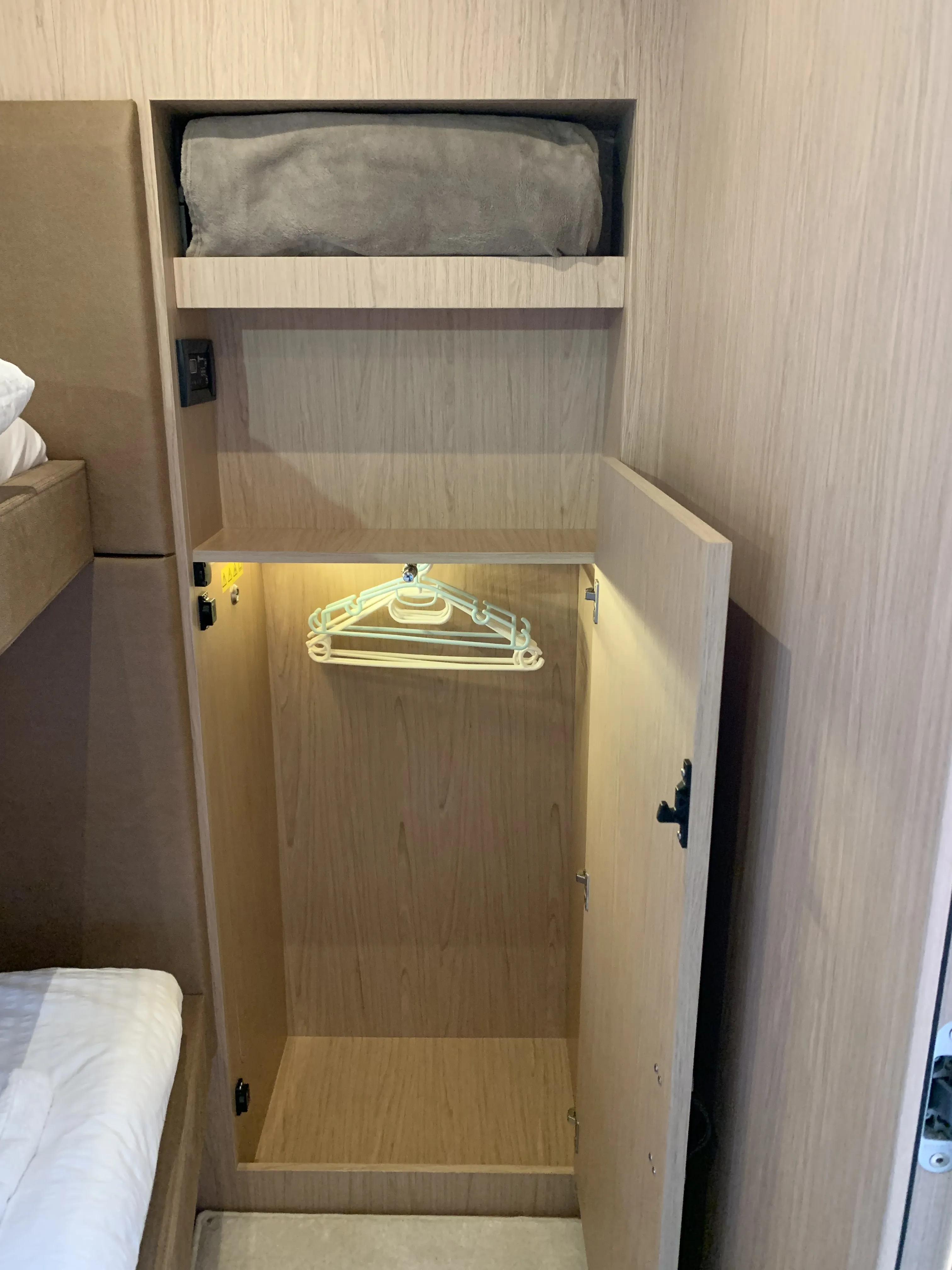 Image slide 182176