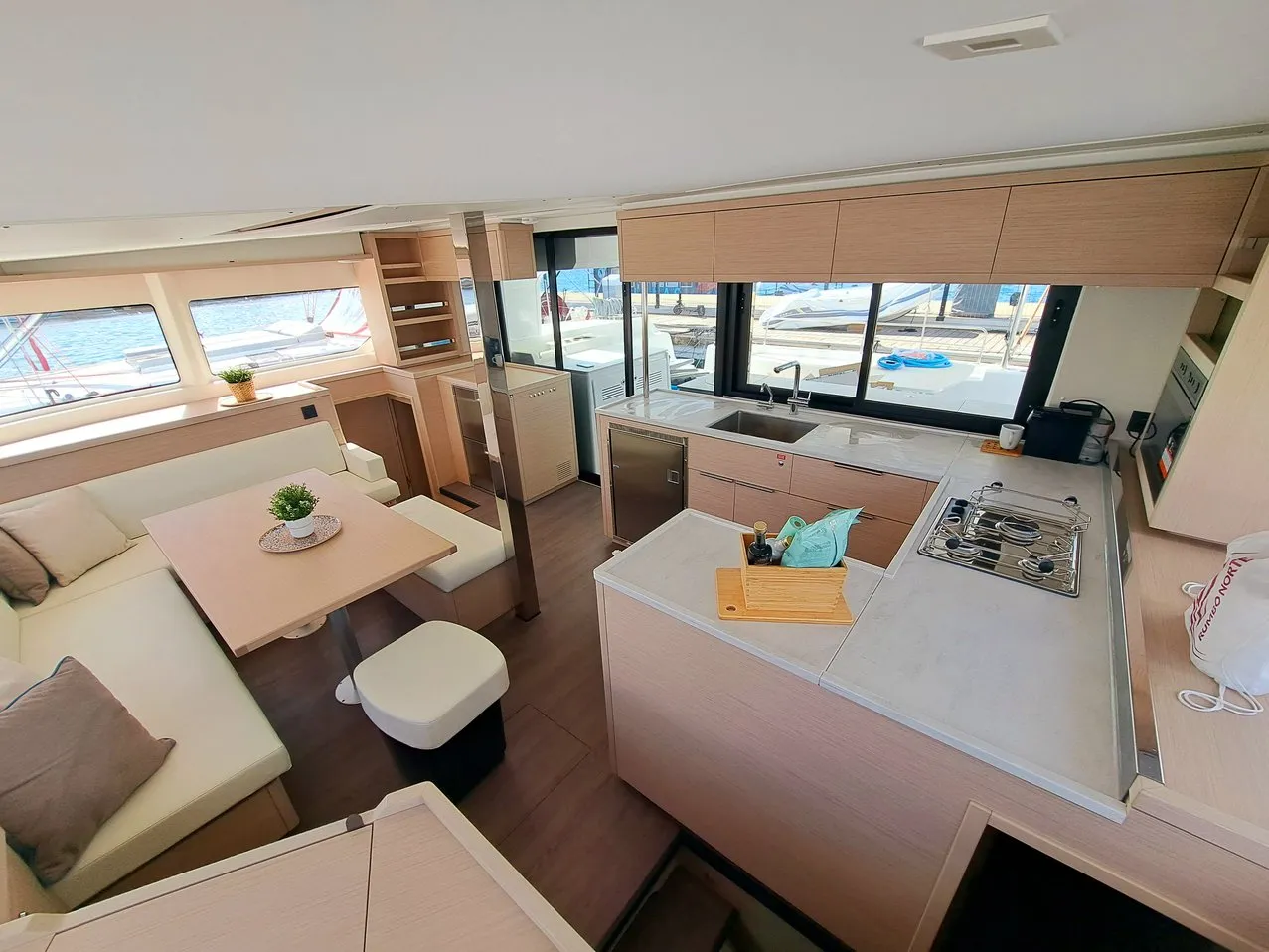 Image slide 182443