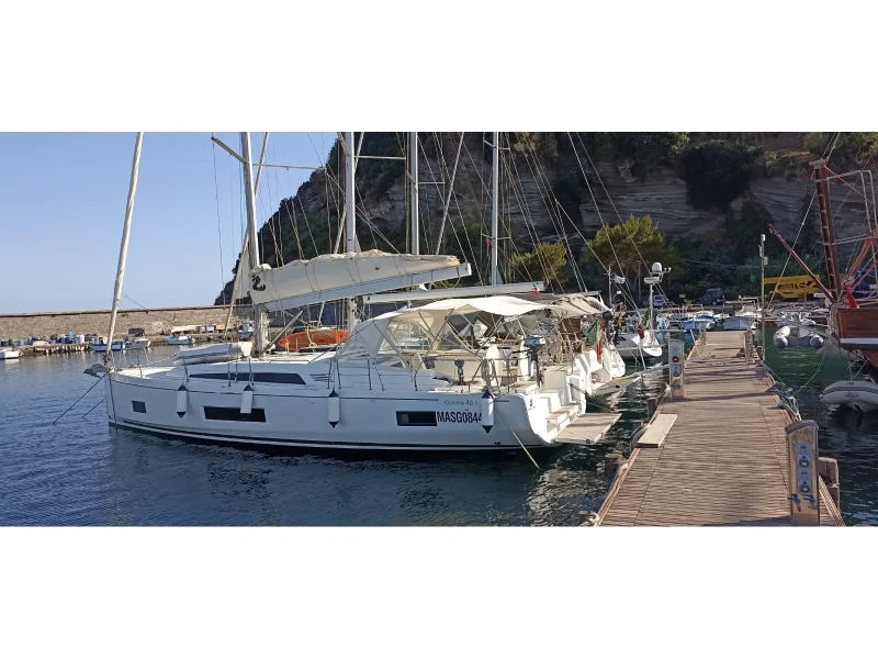 Oceanis 46.1 Scinachiena  boat image