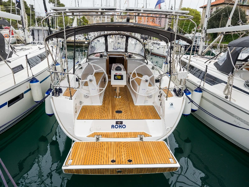 Bavaria Cruiser 34 Style Roko boat image