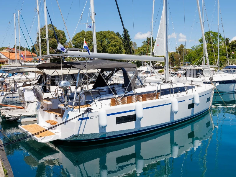 Bavaria C38 Petra boat image