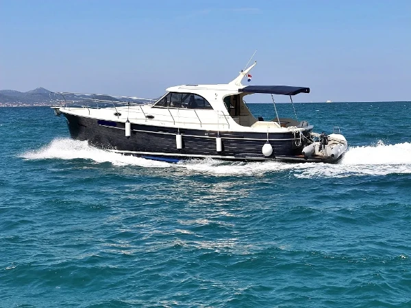 Adriana 44 Roberta boat image