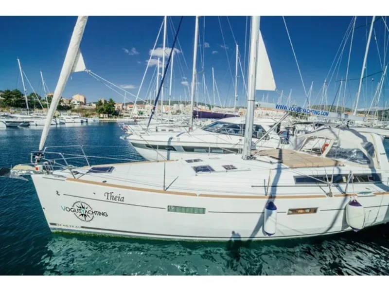 Oceanis 45 THEIA boat image