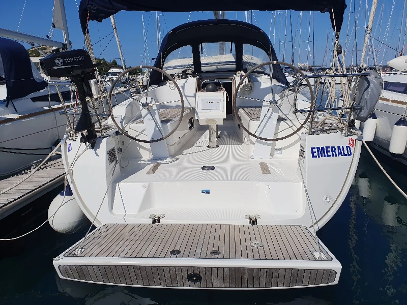 Bavaria Cruiser 37 Emerald boat image