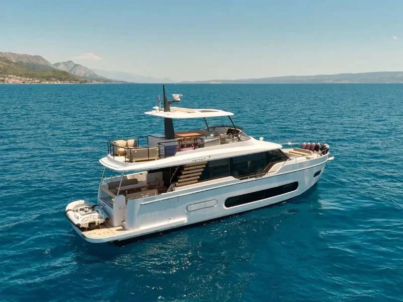 Azimut Magellano 60 Amparito XIII boat image