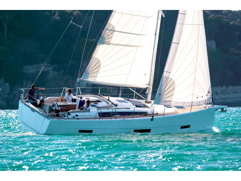 Dufour 390 Grand Large Cuir Noir boat image