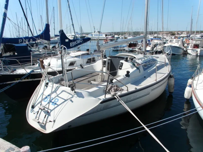 Dehler 34 B&B boat image