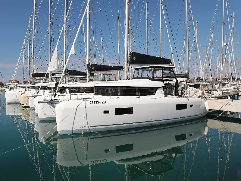Immagine della barca Lagoon 42 LUNA 