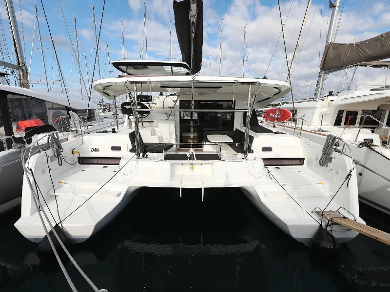 Lagoon 42 ZARA boat image
