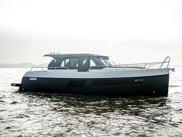 Maxima 37 Hvar boat image