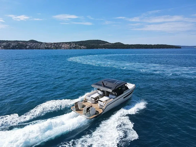 Tesoro T38 Power Cat Lastovo boat image