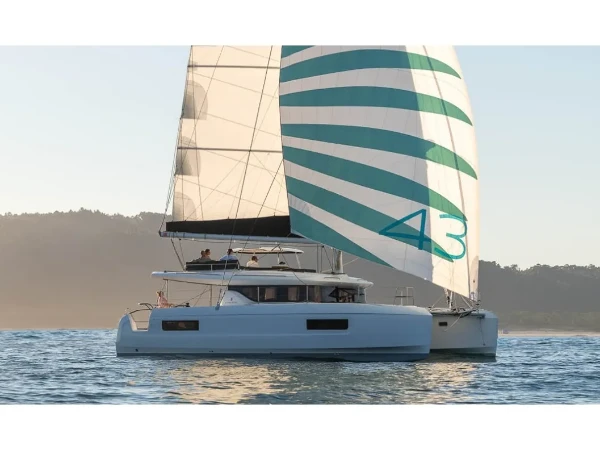 Lagoon 43 GURGUR boat image