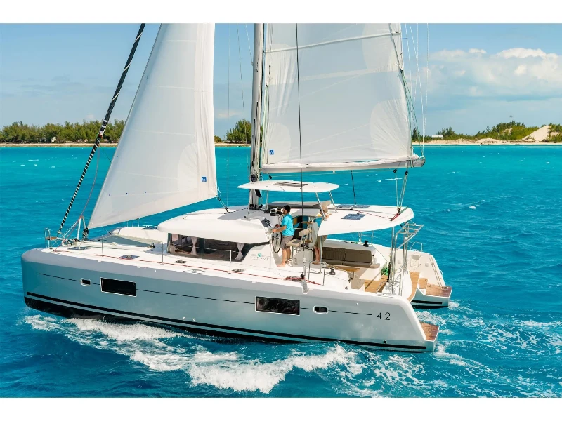 Lagoon 42 ROYAL SALUTE boat image