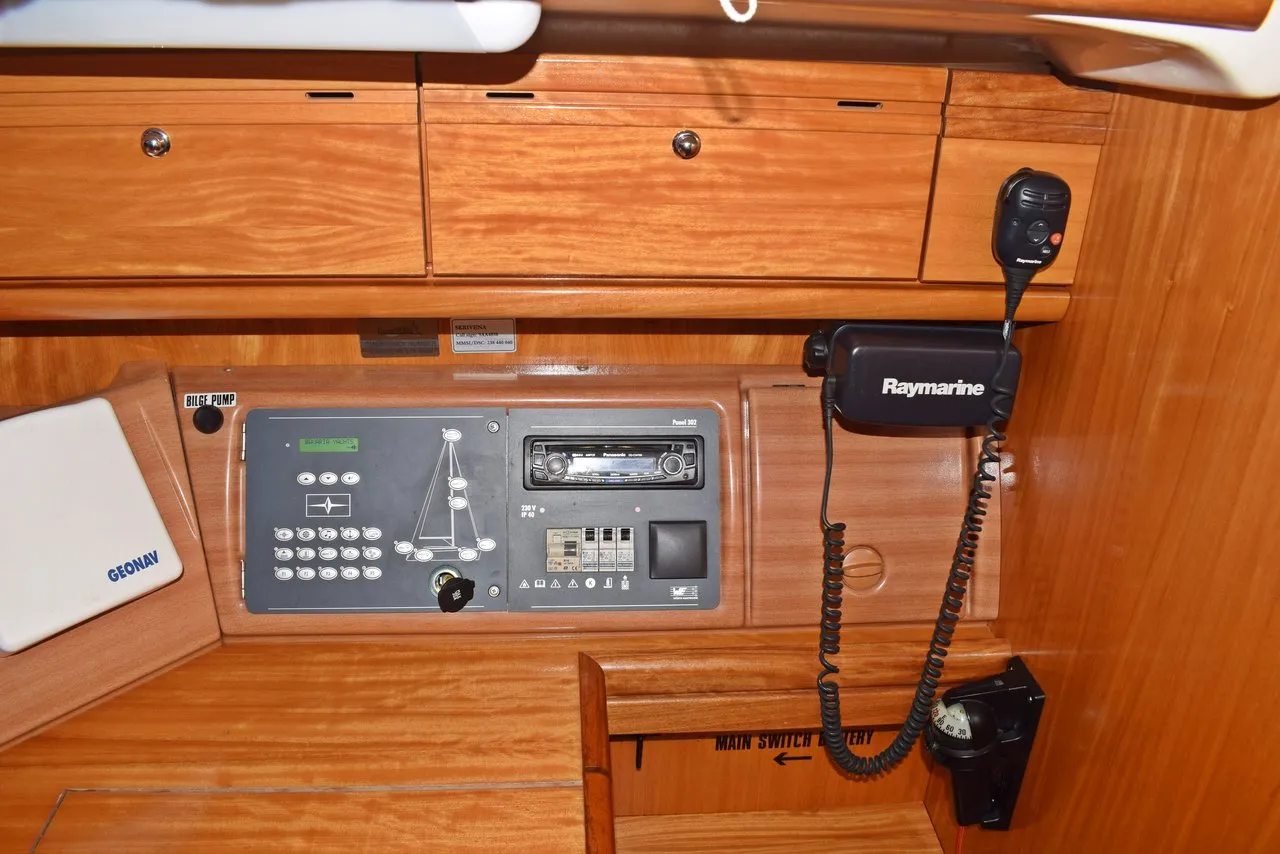 Image slide 19872