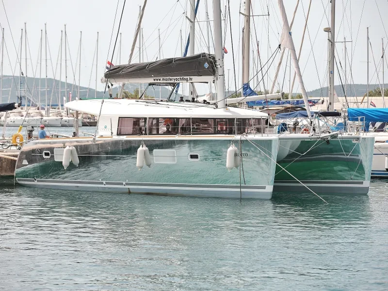 Lagoon 400 S2 SCIROCCO boat image