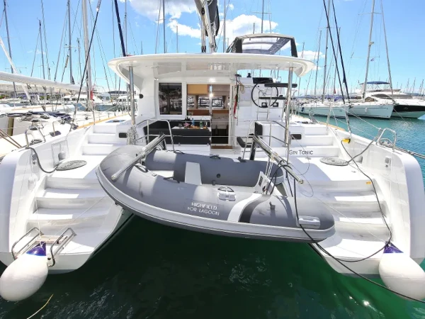 Lagoon 39 GIN TONIC boat image