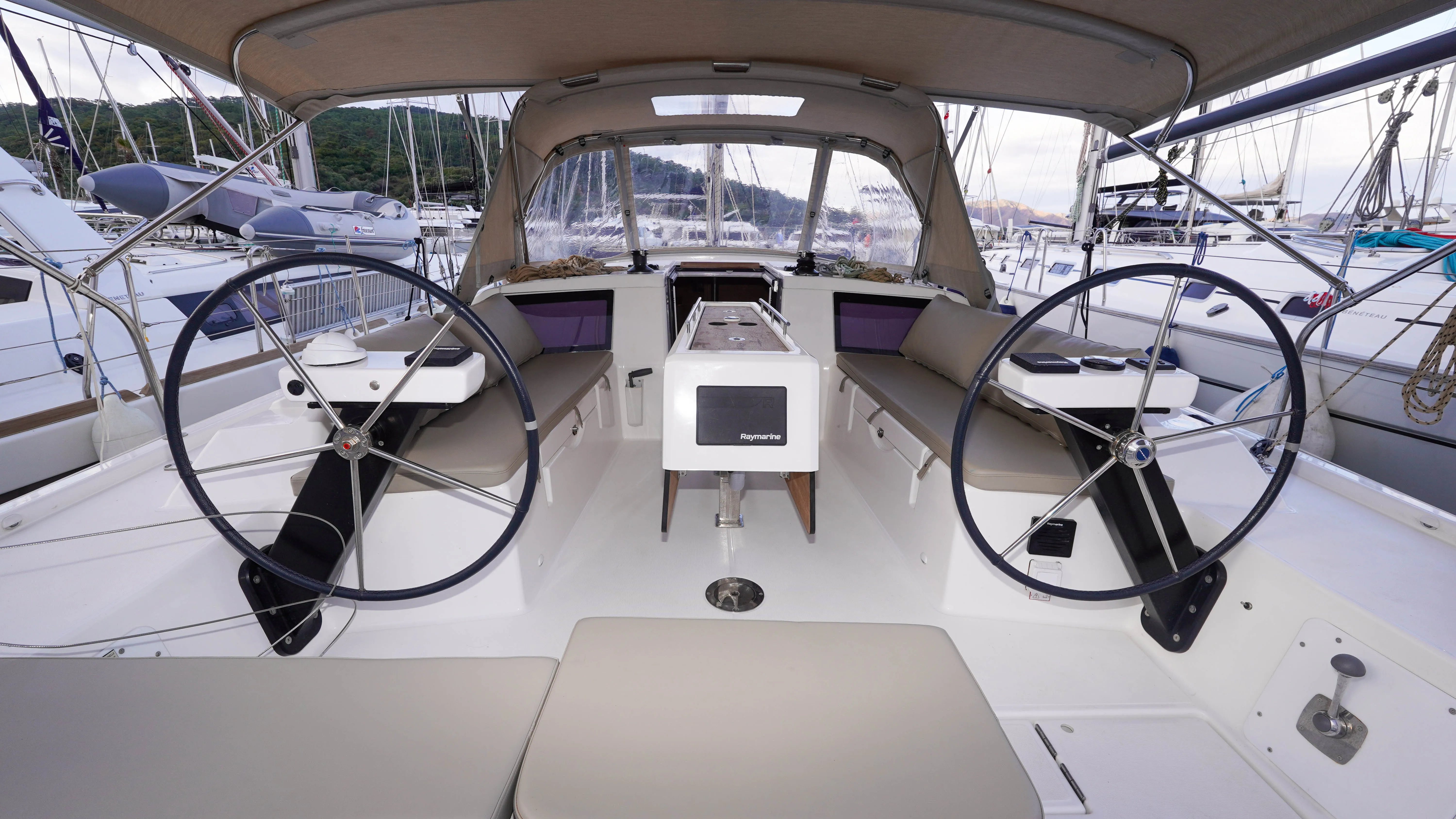 Image slide 201080