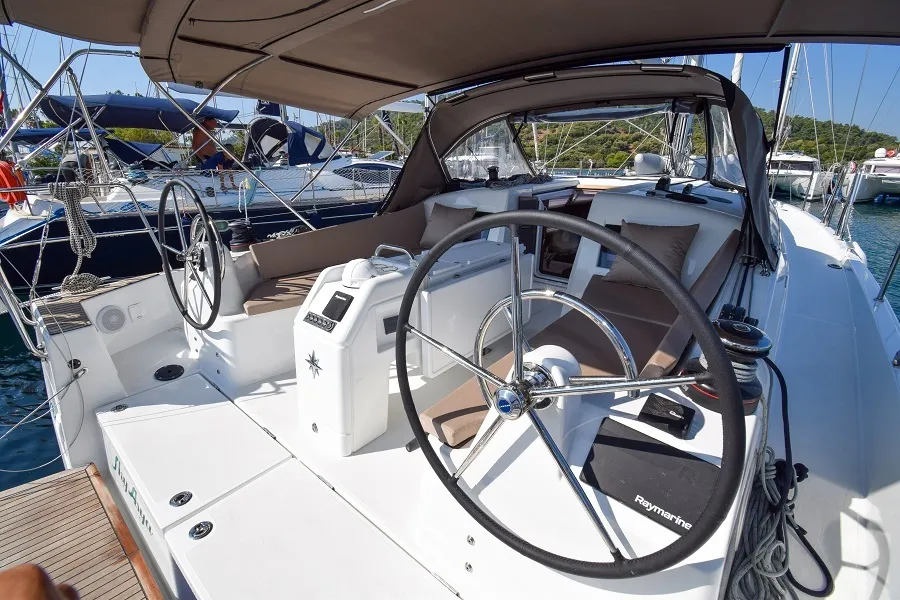 Image slide 201436