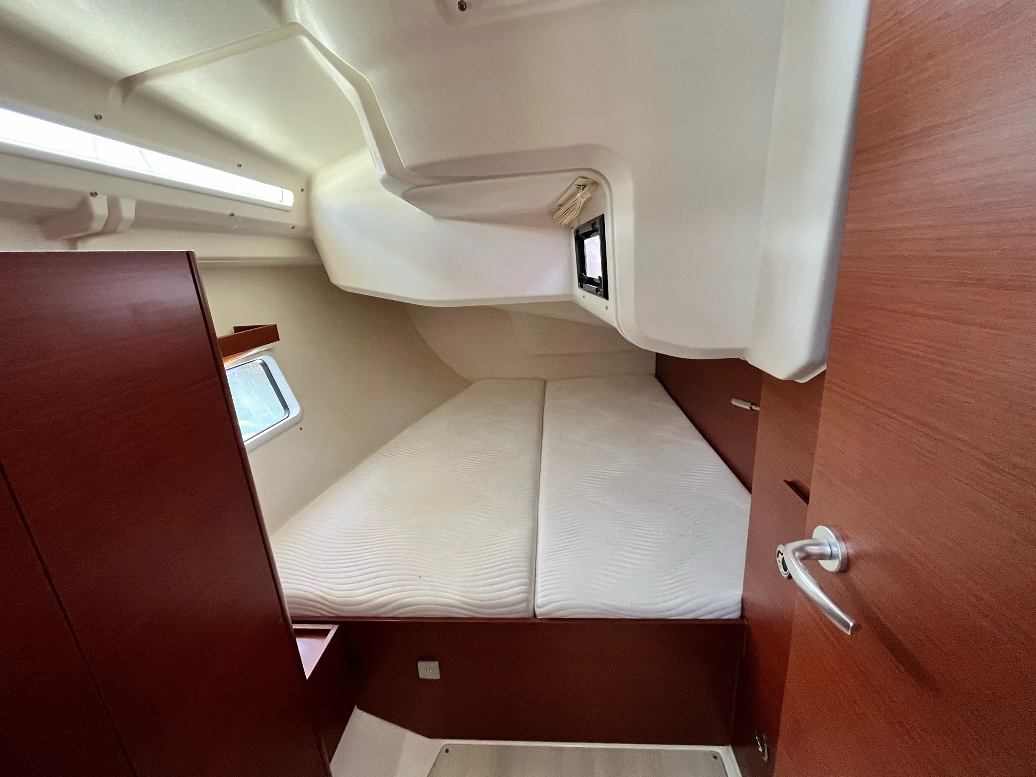 Image slide 201638
