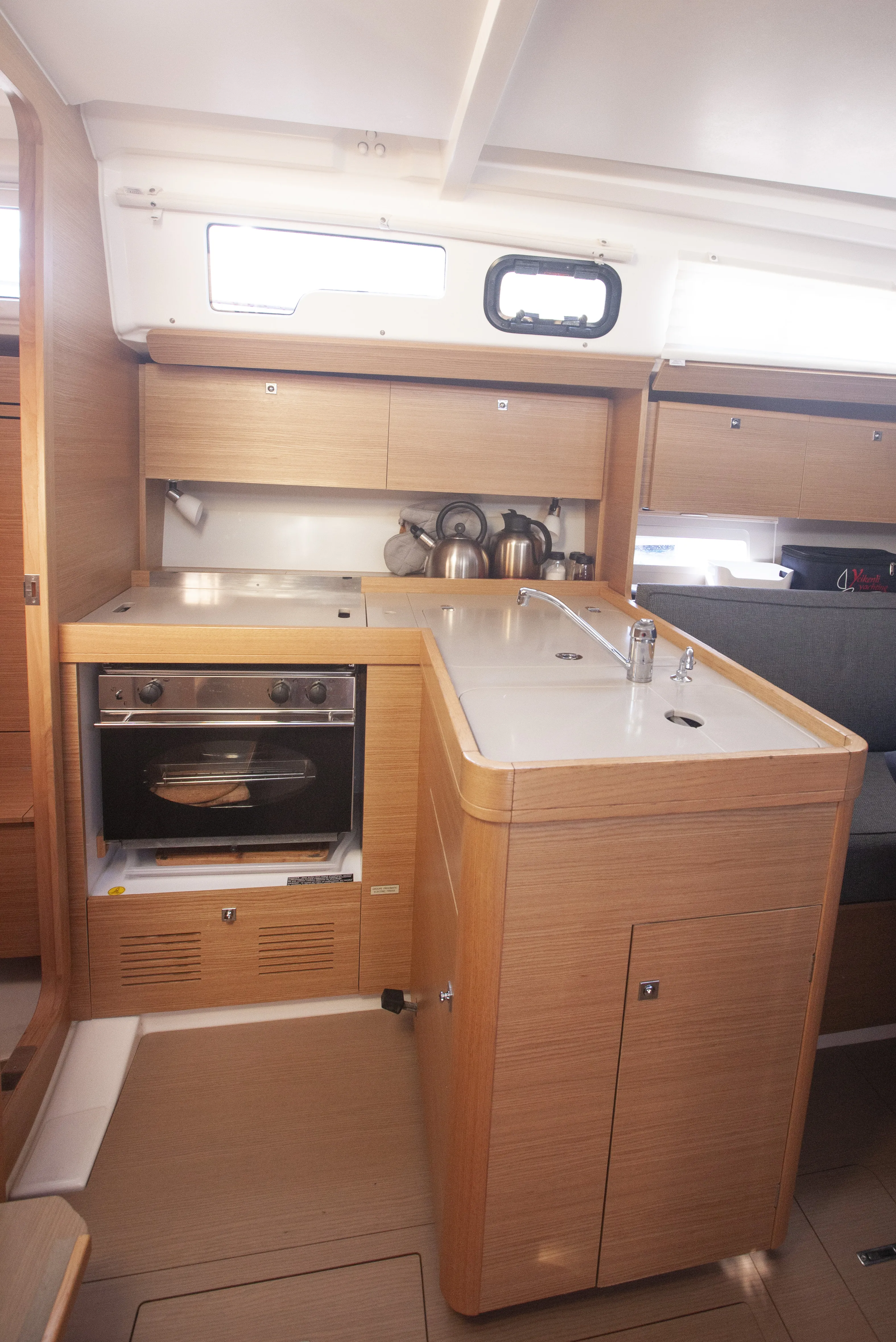 Image slide 202385