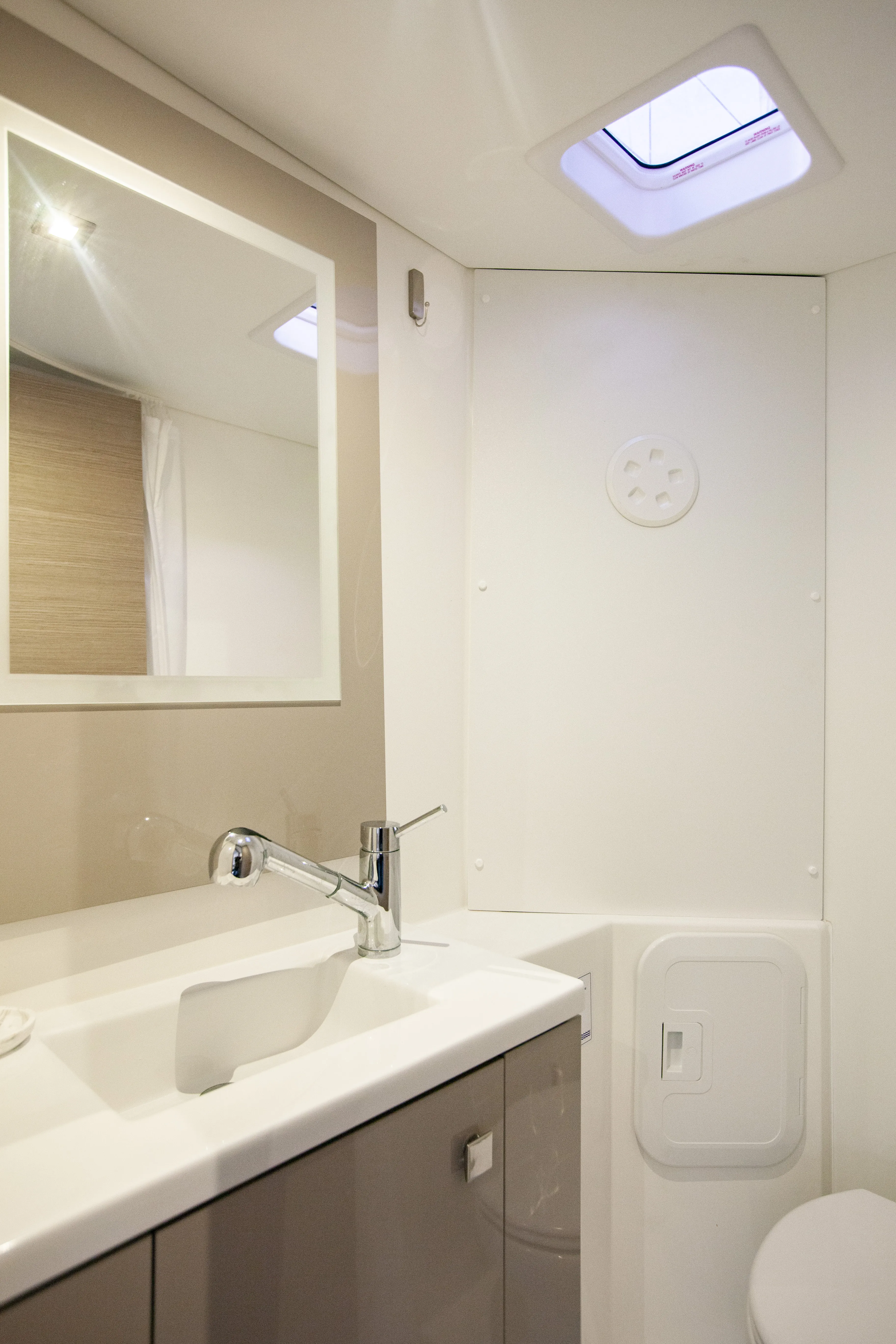 Image slide 202432