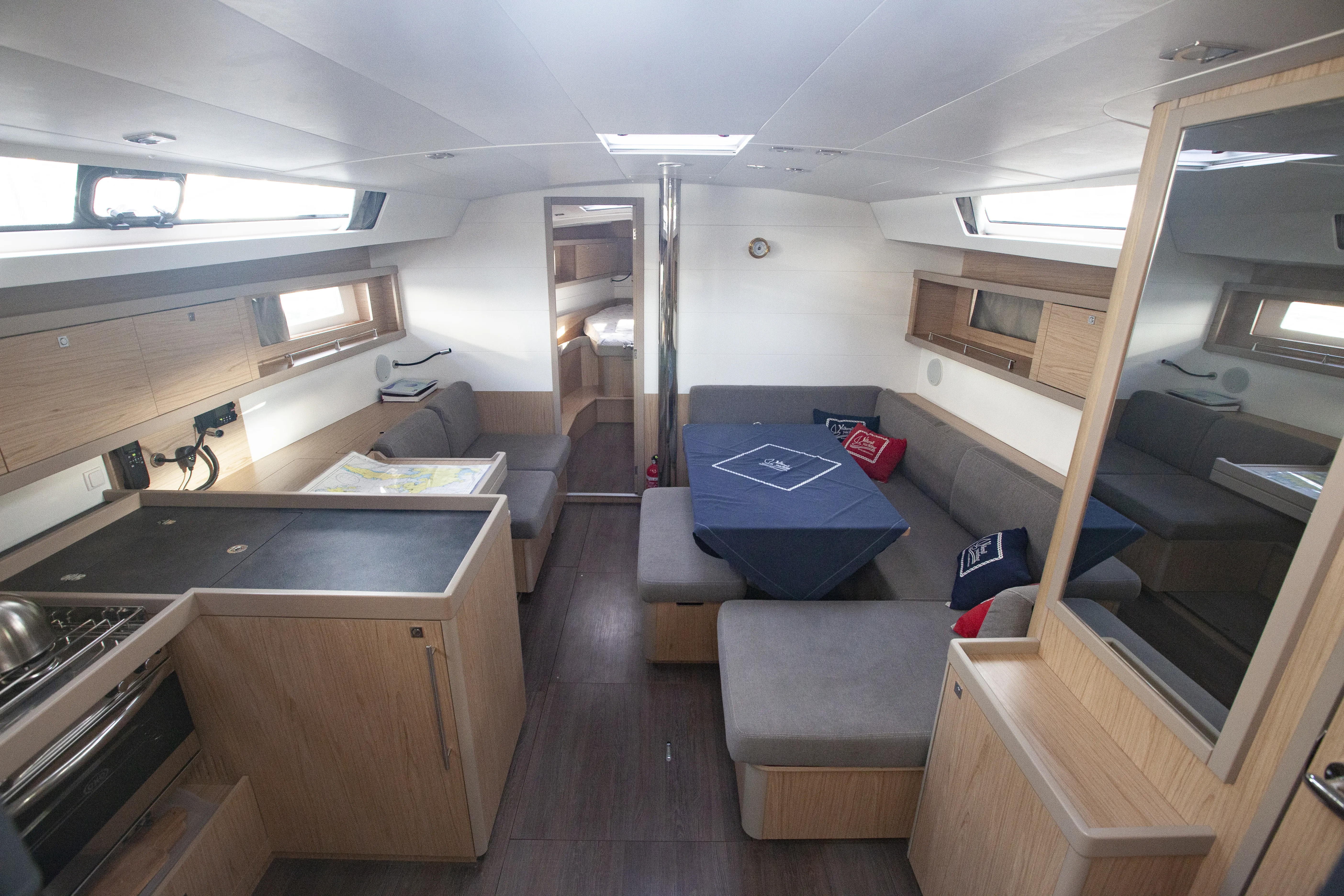 Image slide 202449