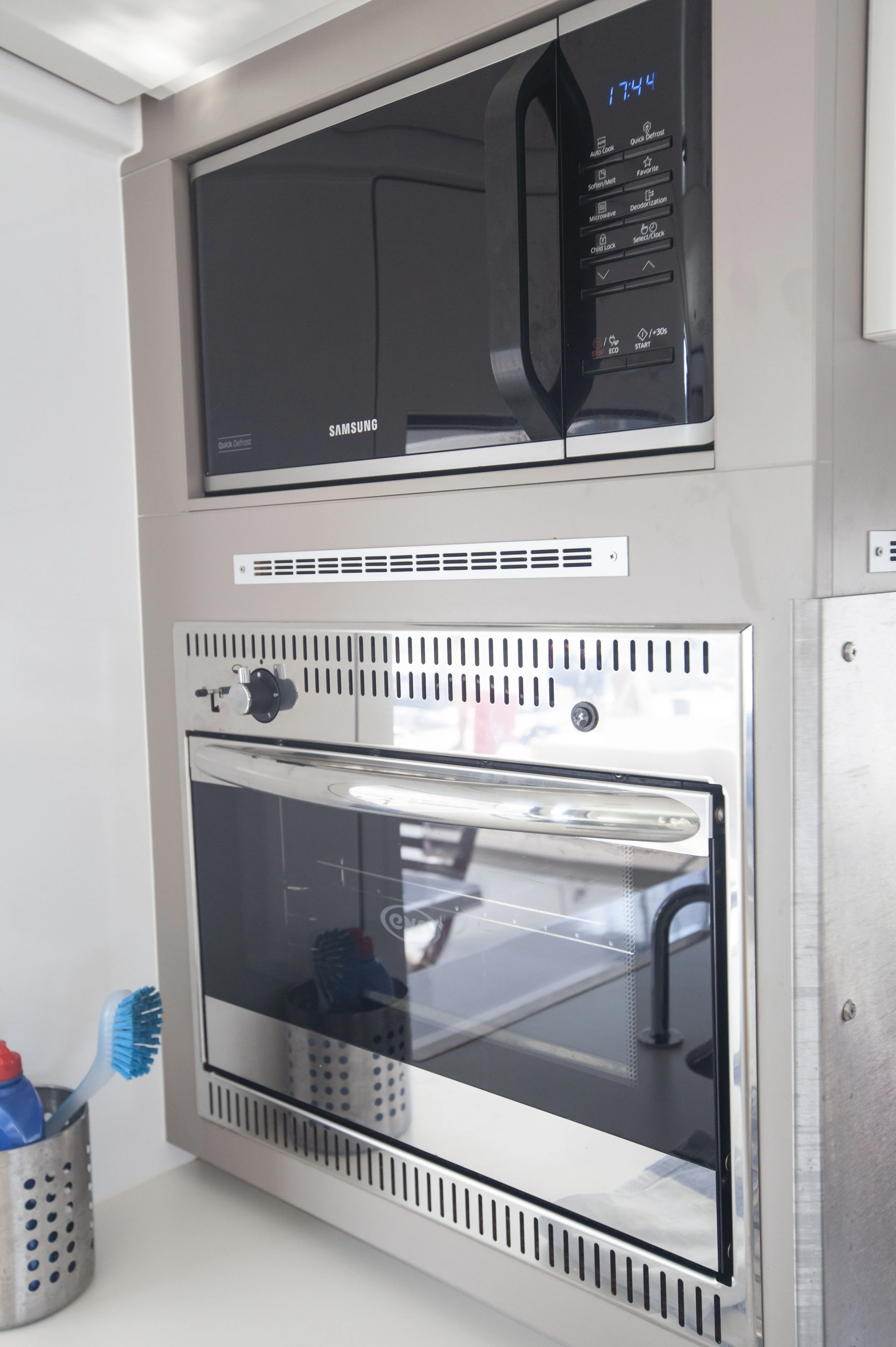 Image slide 202475